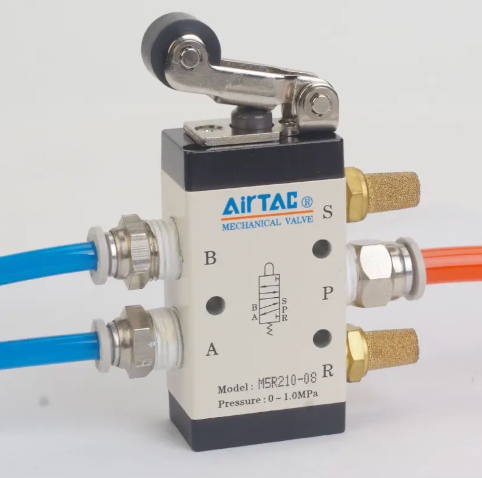 AirTAC M5R05 Pneumatic Control Valve